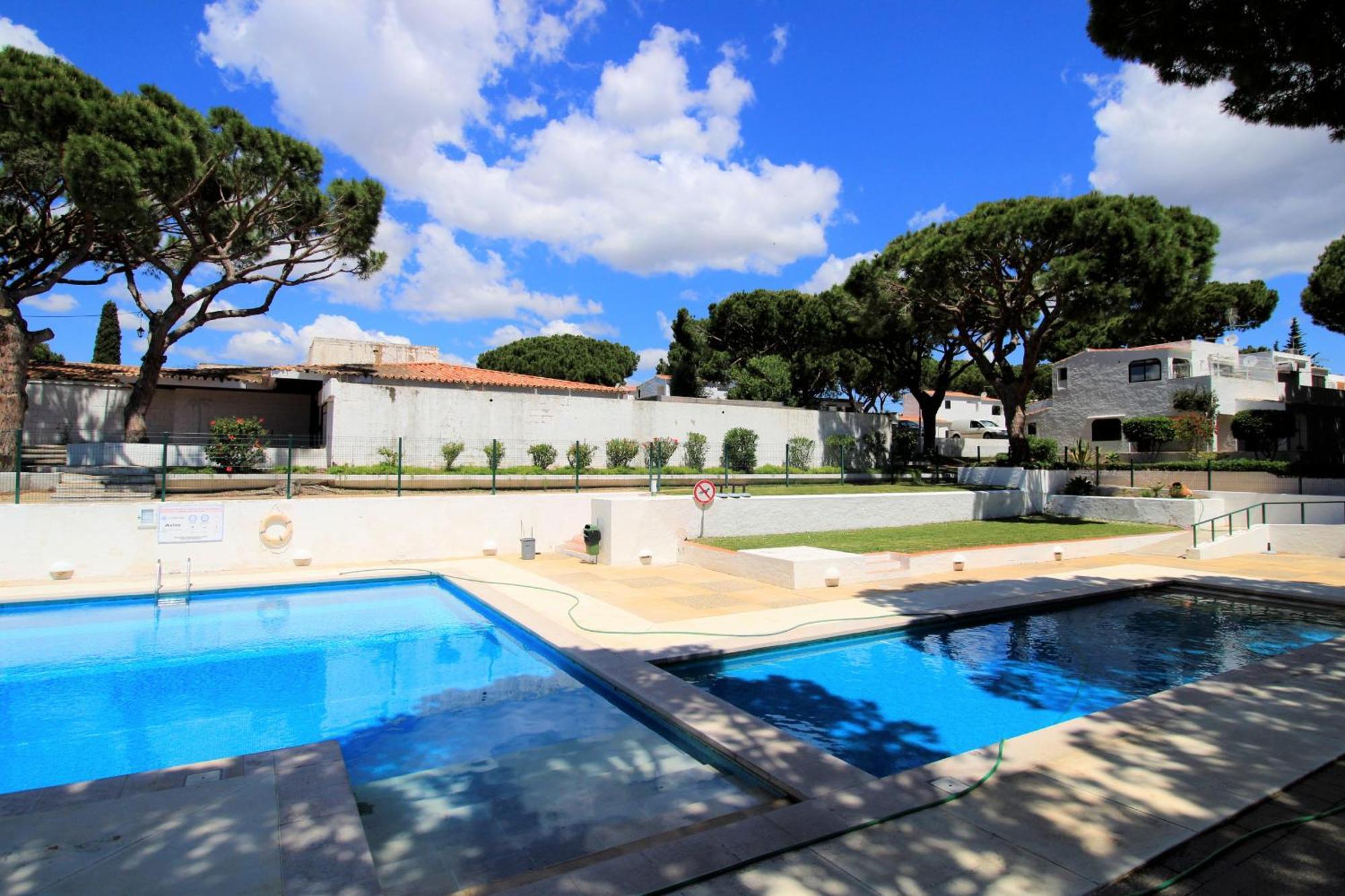 Acoteias With Pool By Homing Villa Albufeira